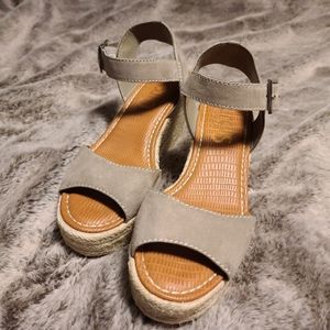 Womens wedge sandals